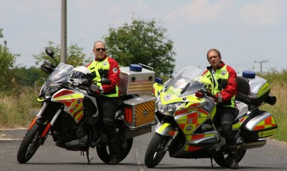 Mentőknek ajánlottak fel adományokat a motorosok