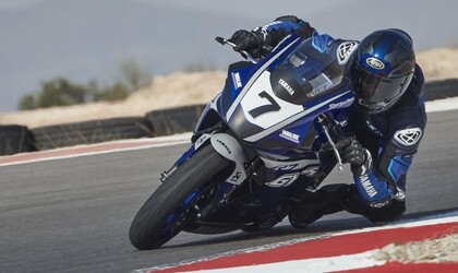 Új Yamaha R7-versenysorozat indul 2022-ben