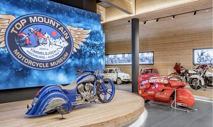 Újra megnyitott Európa legmagasabban fekvő motormúzeuma