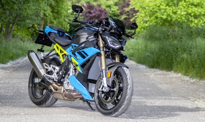 Teszt: BMW S 1000 R (2025)