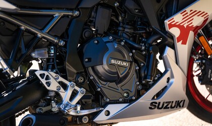 Két újabb változat érkezik a Suzuki GSX-8S-ből