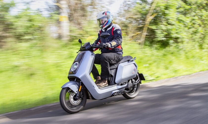 A 125-ös vagy a 400-as motorok ellenfele? - Dávid és a Góliátok