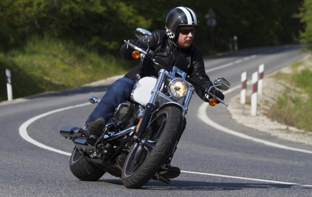 Teszt: Harley-Davidson Softail Breakout (FXSB)