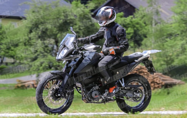 Újabb fotók a KTM 390 Adventure-ről