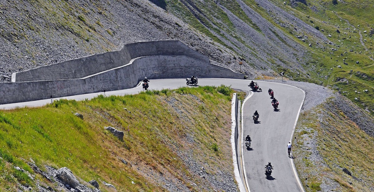 stelvio-hago-egyiranyu