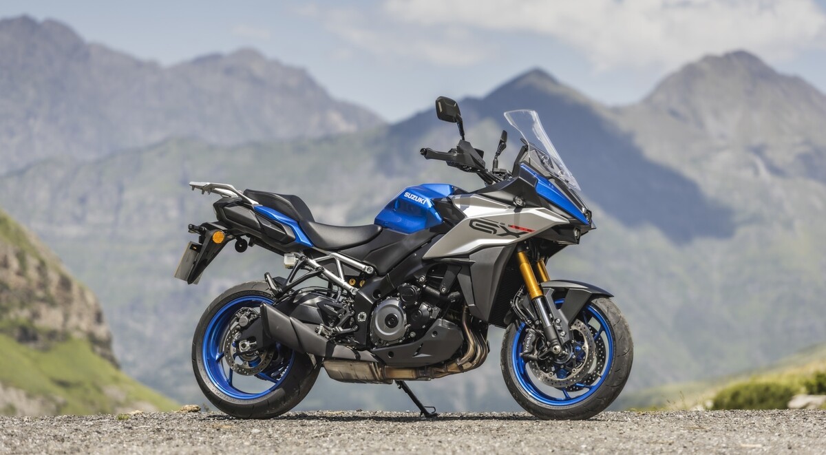 suzuki-gsxs-1000-bemutato