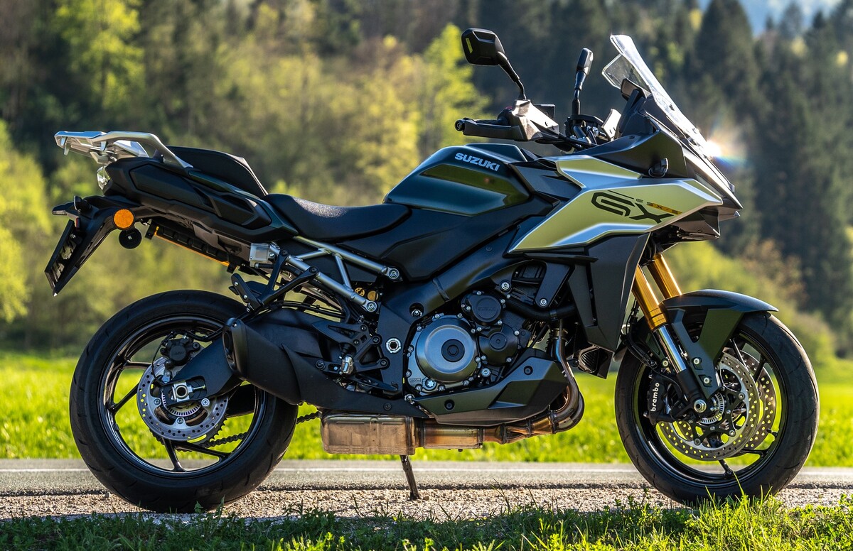 suzuki-gsx-s1000-gx-teszt