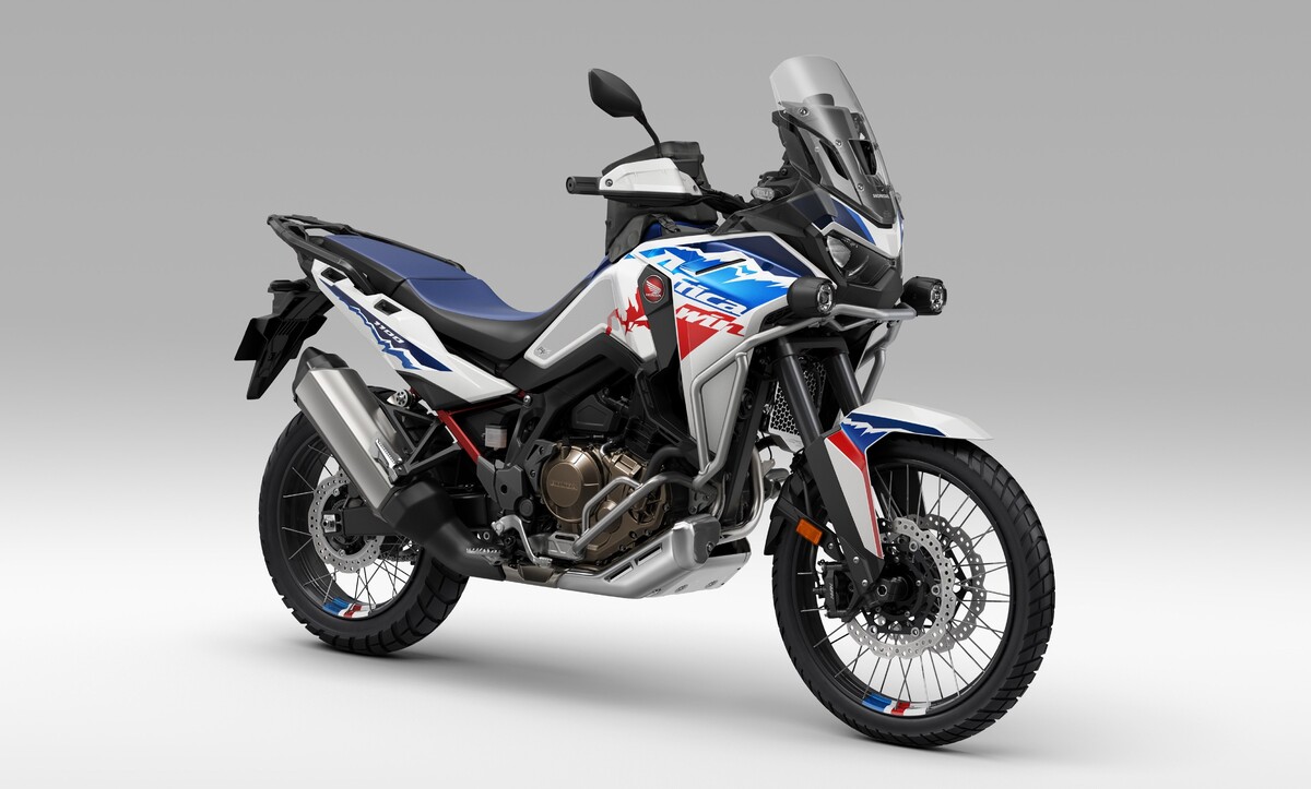 honda-africa-twin-2025-fenyezesek