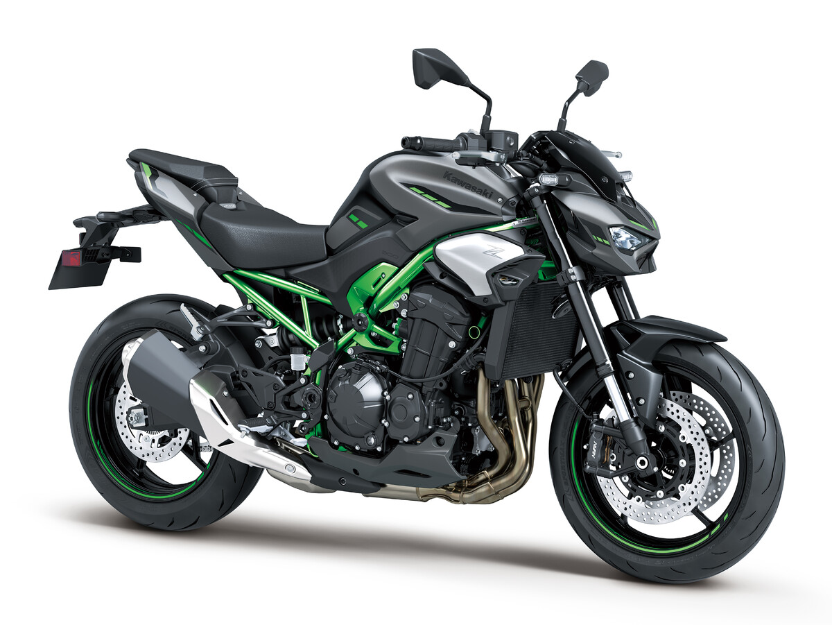 kawasaki-z900-bemutato-2025