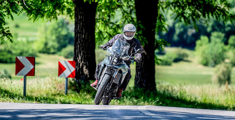 suzuki-v-strom-800-de-akcio-2024-november