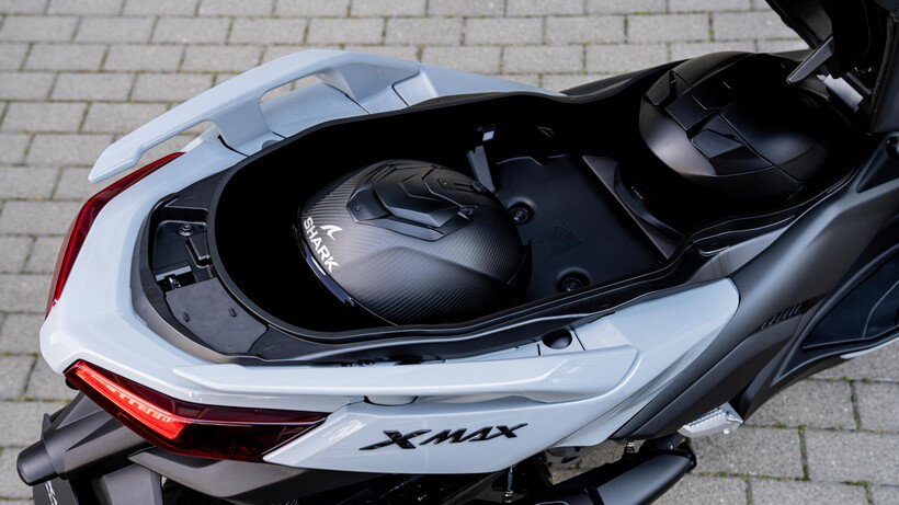 yamaha-xmax-modellcsalad-2025