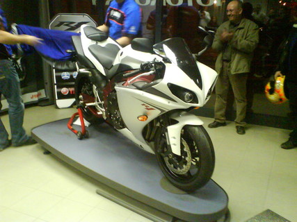 2009.03.06. Yamaha Karsai - R1 bemutató