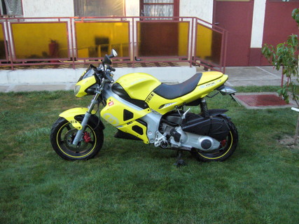 Gilera Dna 180