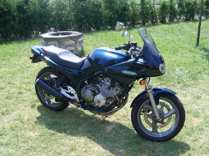 Xj600