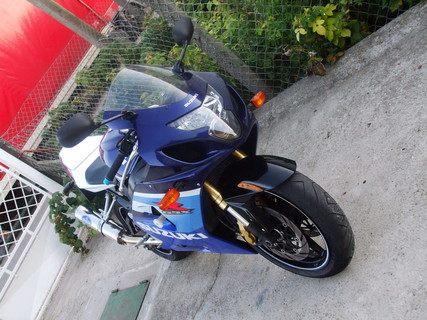 SUZUKI  GSX - R 600   K5