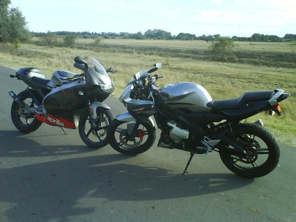 Rs & Tzr