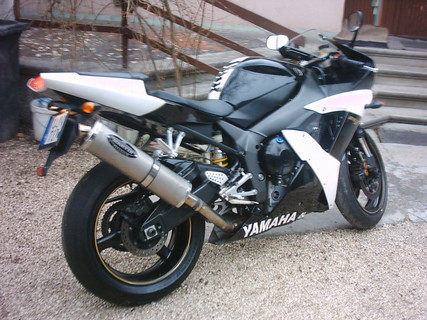 Yamaha R1 2002