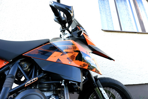 KTM 690sm & some other pics