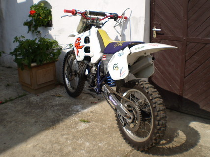 Cr 250