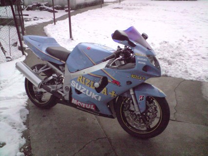 Gsxr - 750 K1 TÉL