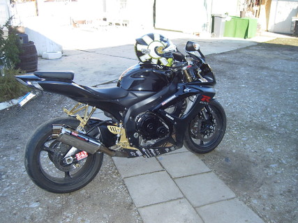 Suzuki GSX - R600 K7