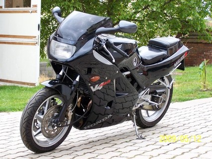 Honda VFR 400 - as gépek