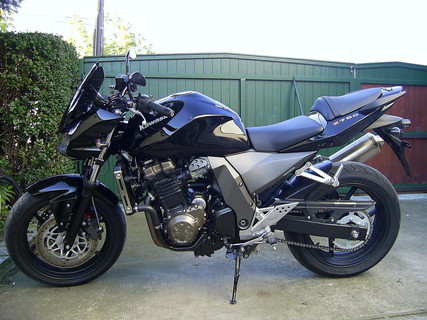 Z750