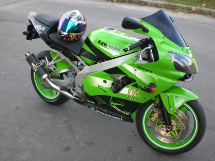 ZX9R NINJA