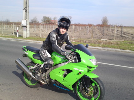 ZX9R '98