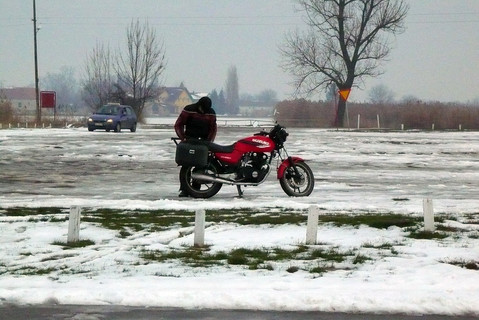  Menjünk el motorozni, mert szép az idő! 