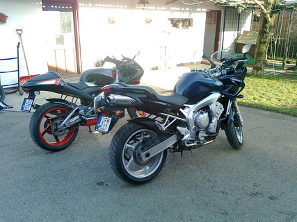 Rs 125 / Fazer 600