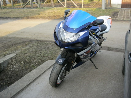 GSX - R 600