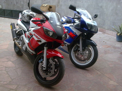 R6 vs GSXR mai gurulás