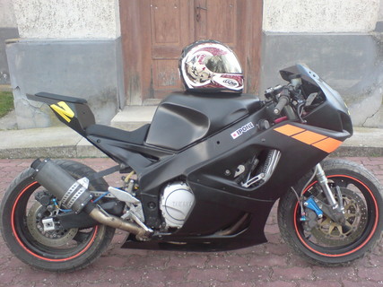 Zxr750 és fzr1000 csak úgy