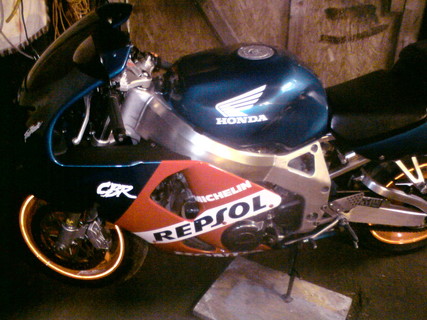 Barátom mocija cbr 919rr