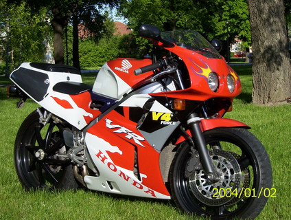 Vfr 400R