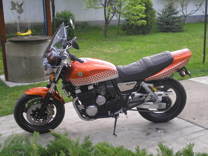 Yamaha XJR400R House of Kolor kandy tangreine