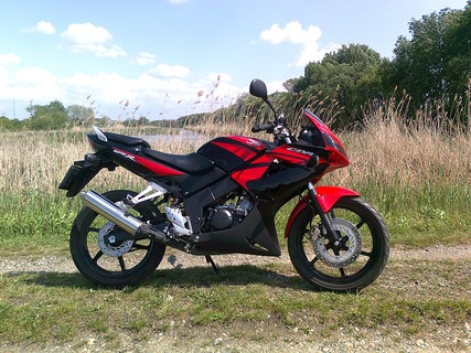 CBR 125R