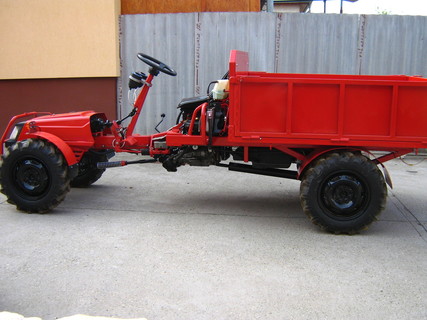 4x4 traktor elkészülése