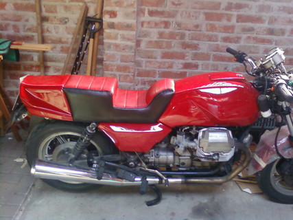 Motoguzzi ülés