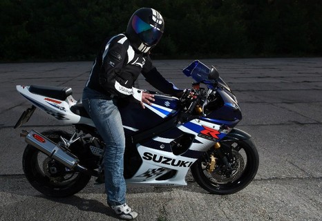 GSXR K4 1000 FOTO DAY