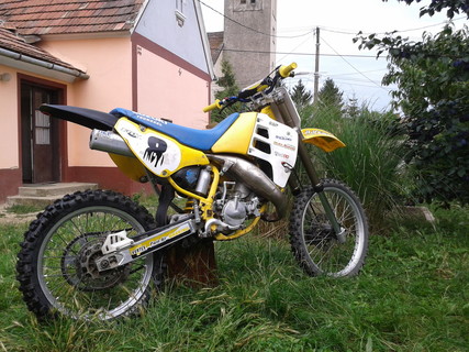 Suzuki RM