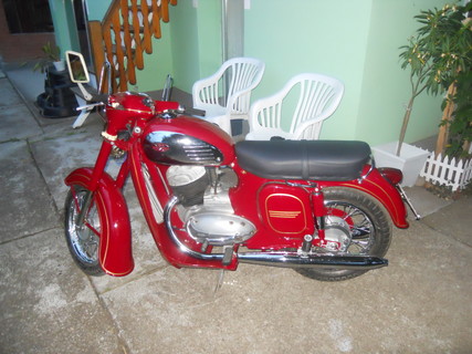 Jawa 250