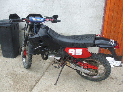 Mostanság Dt 125 R