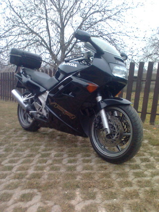 Honda VFR 750 RC36