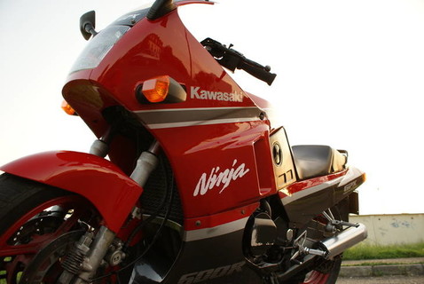 Gpx 600 - R