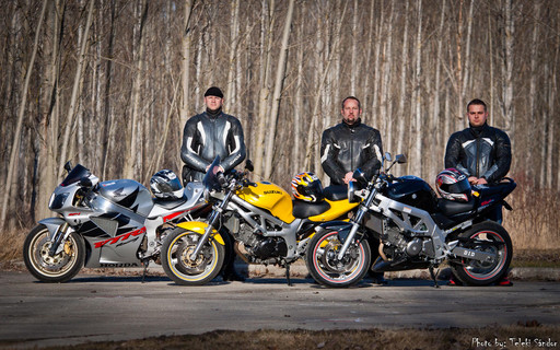 Hanso ( RC - 51 ) Kissajt & Duffy ( SV 650 ) és P.Zoli Ducati Monster 900