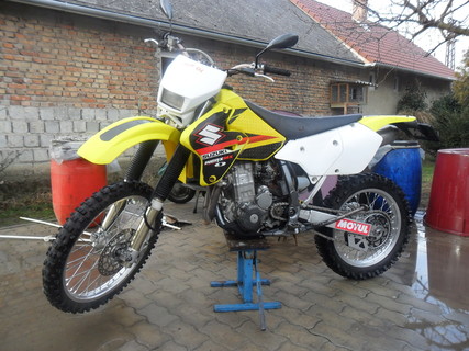 Suzuki Drz