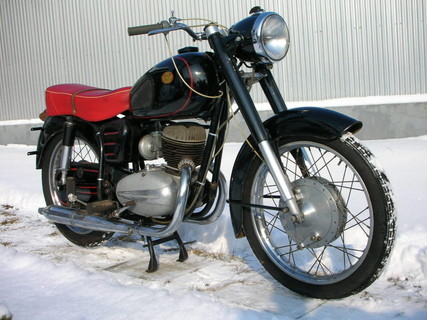 Pannonia T1 - 1961