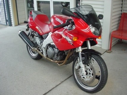 Yamaha Szr660